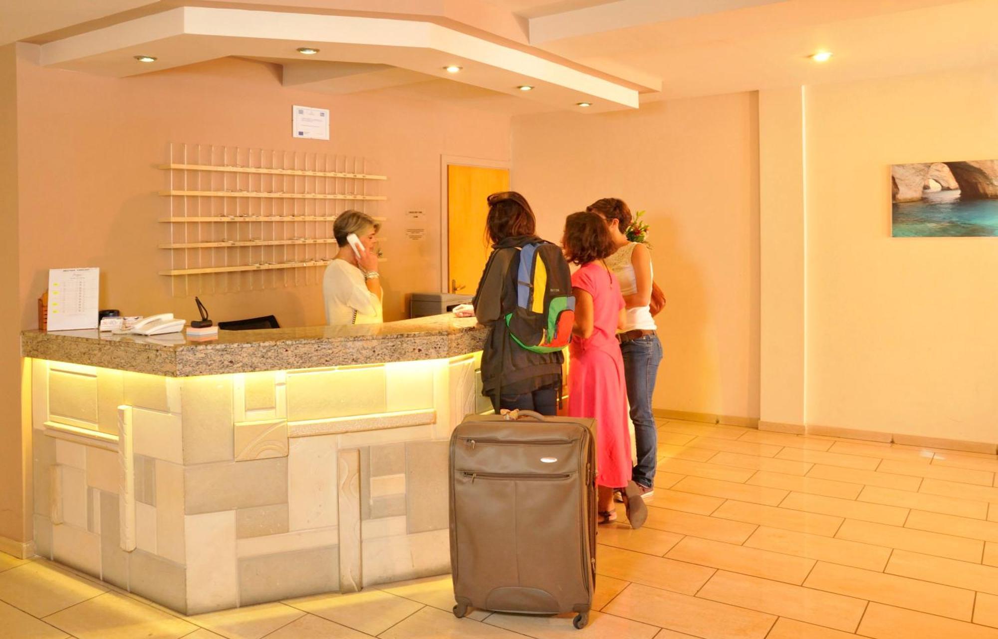 Carina Hotel Rhodes City エクステリア 写真