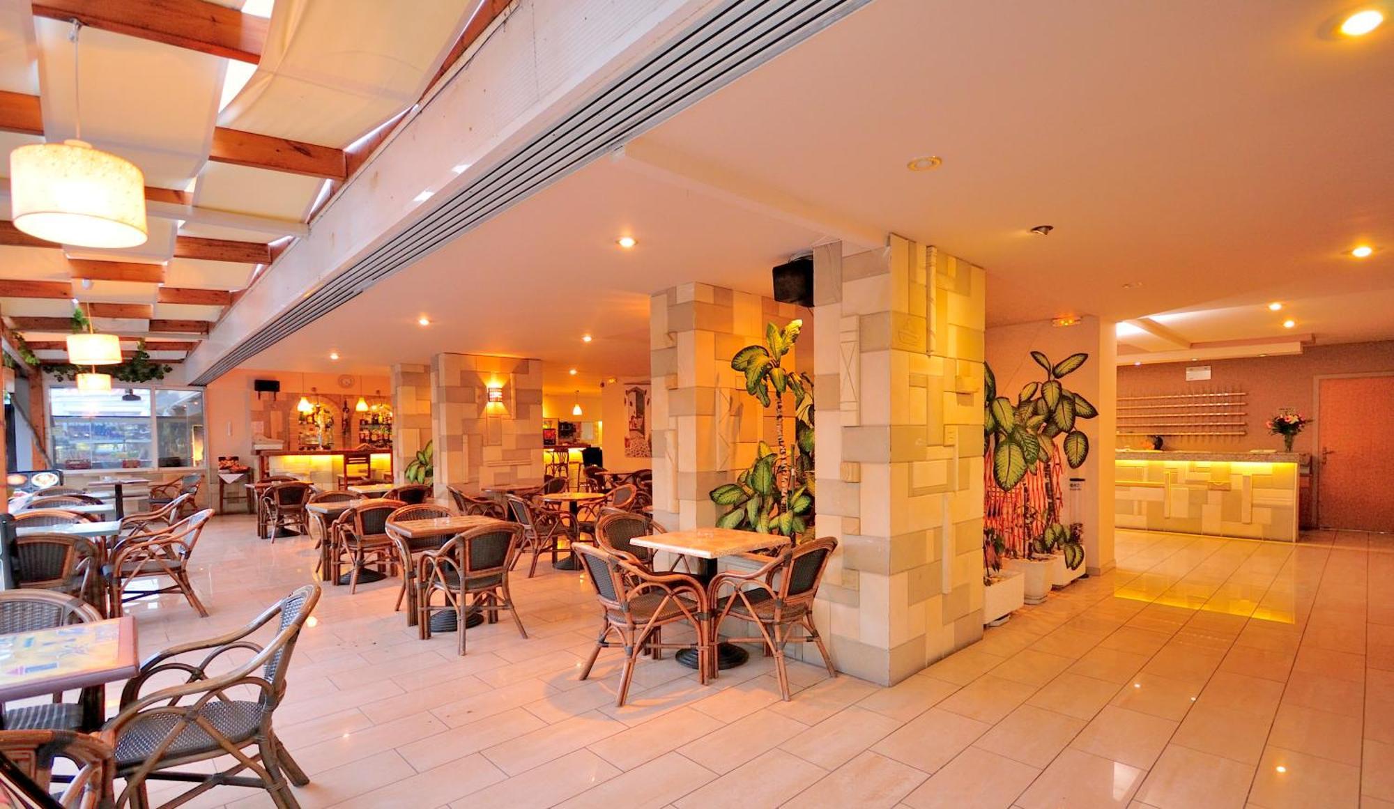 Carina Hotel Rhodes City エクステリア 写真