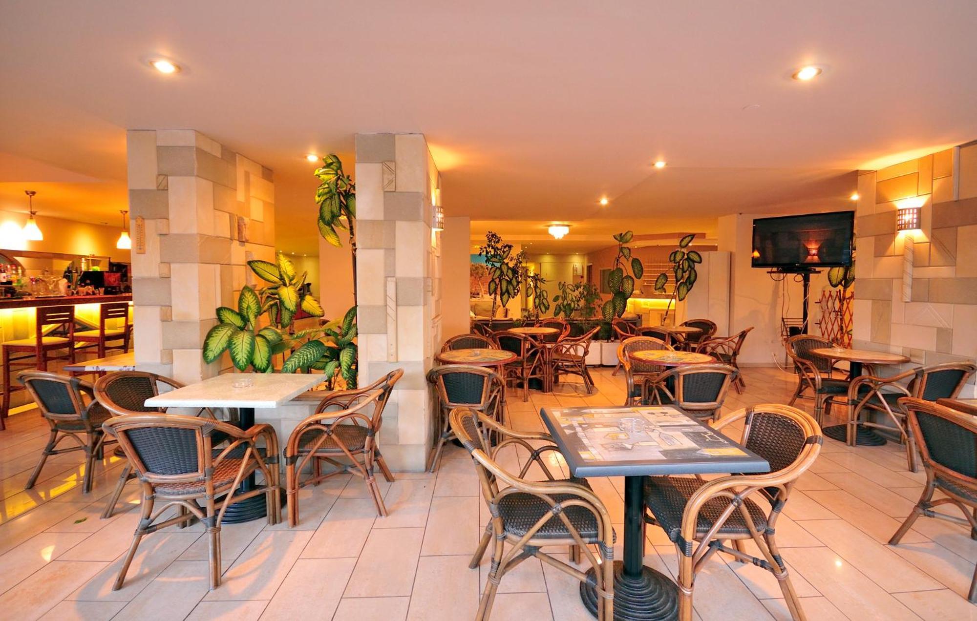 Carina Hotel Rhodes City エクステリア 写真